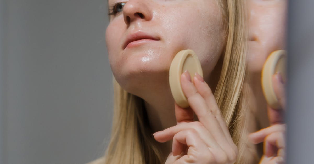 Side by Side Comparison: Purpose Cleansing Bar vs Vanicream Cleansing Bar